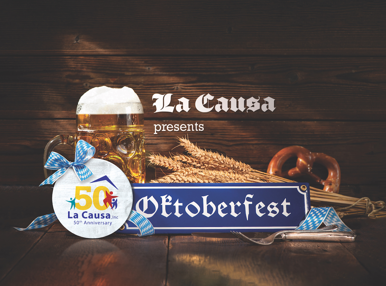 Original bavarian pretzels with beer stein La Causa Gala